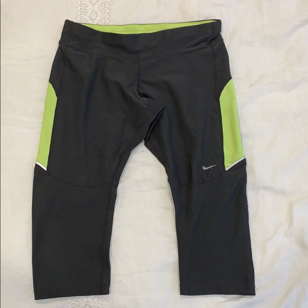 Nike Dri-Fit Crop Leggings